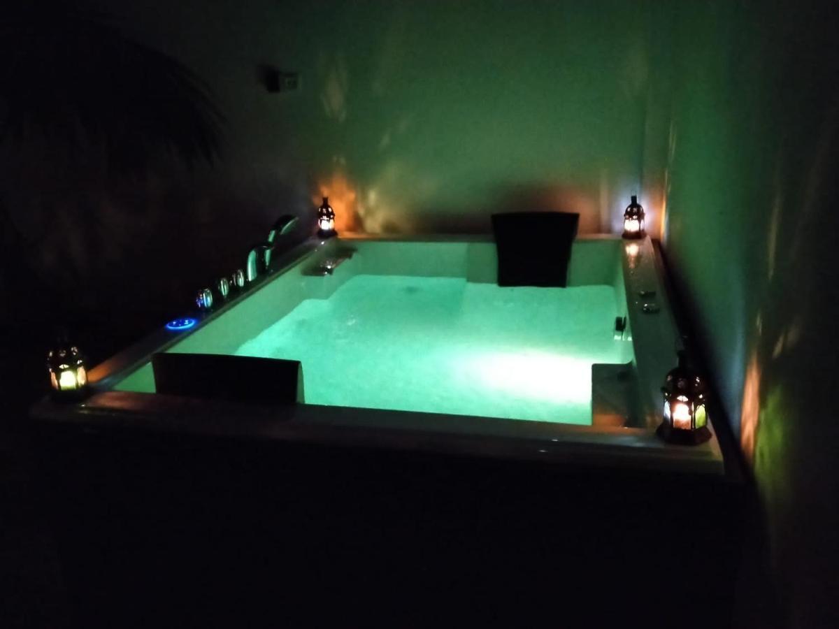 Villa Casa Blanca Luxury Spa Con Piscina Privada Y Jacuzzi Privado Chiclana de la Frontera Extérieur photo