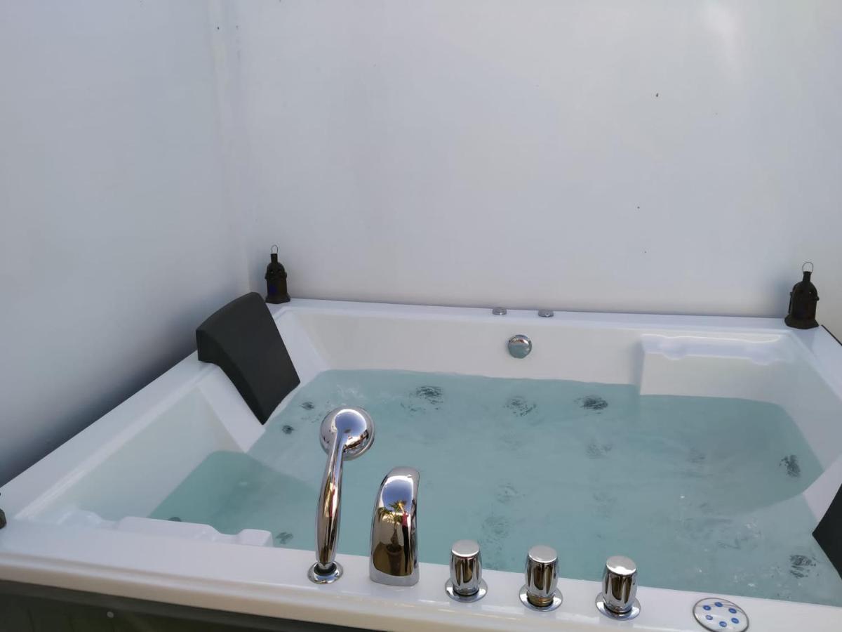 Villa Casa Blanca Luxury Spa Con Piscina Privada Y Jacuzzi Privado Chiclana de la Frontera Extérieur photo